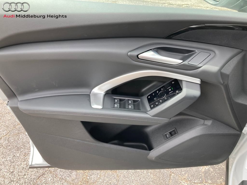 New 2025 Audi Q5 Premium Plus image 9