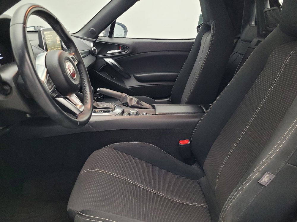 Used 2020 FIAT 124 Spider Classica w/ Technology Group image 18