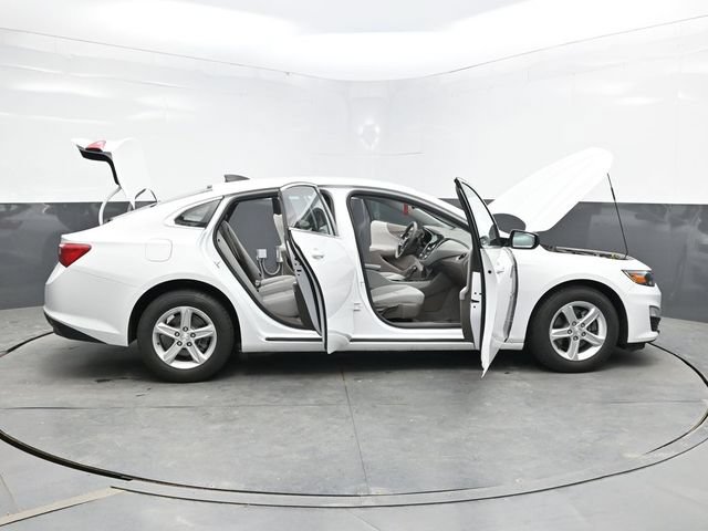 Used 2019 Chevrolet Malibu LS FWD image 48