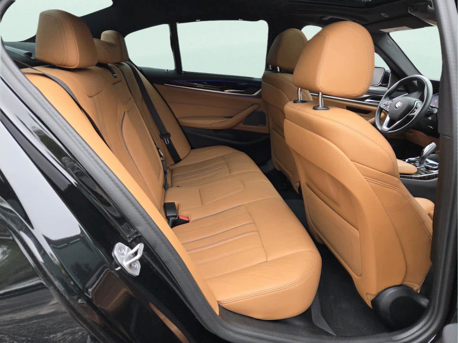 Used 2023 BMW 540i w/ Executive Package RWD image 16