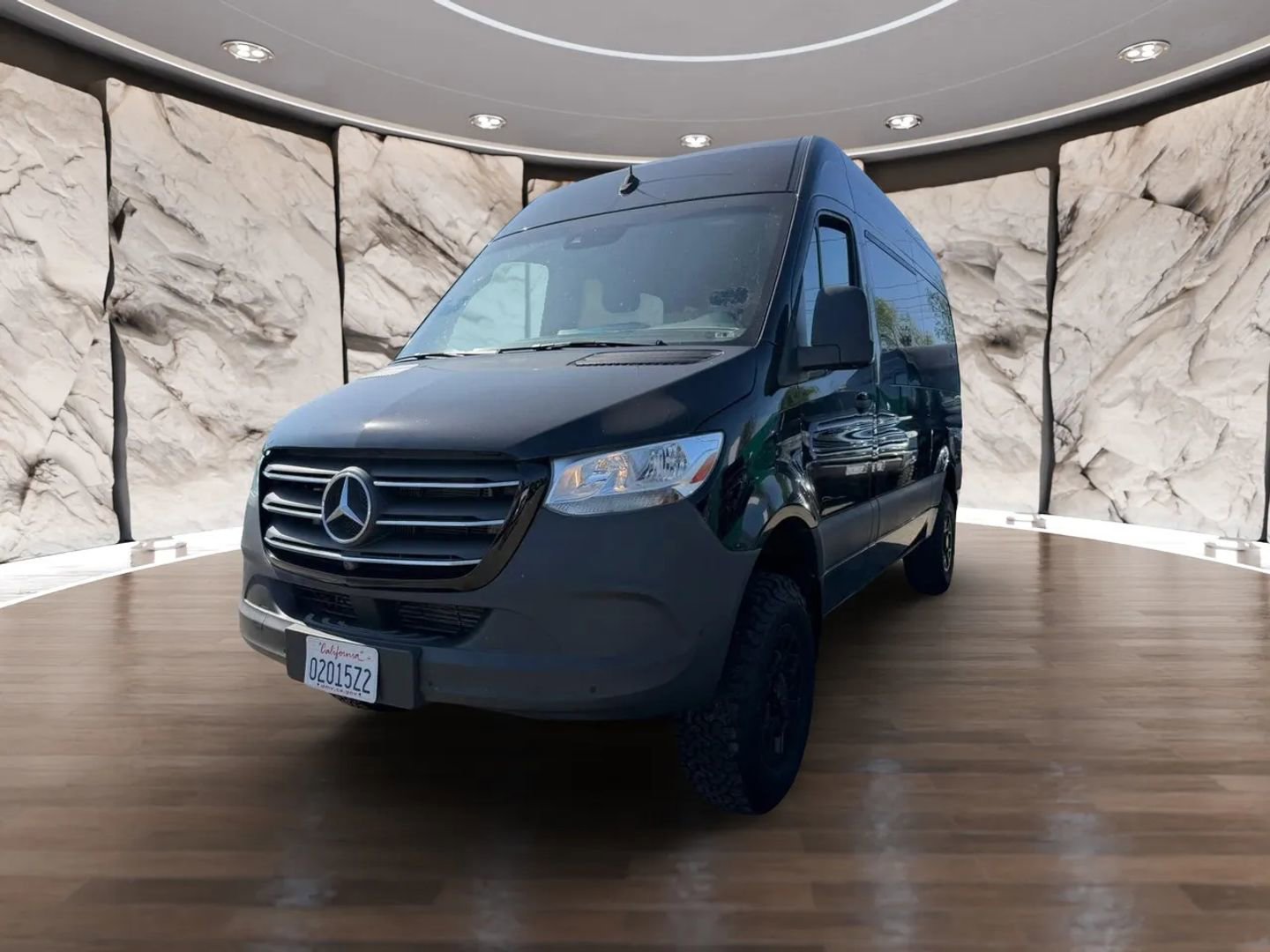 Used 2019 Mercedes-Benz Sprinter 2500 image 2