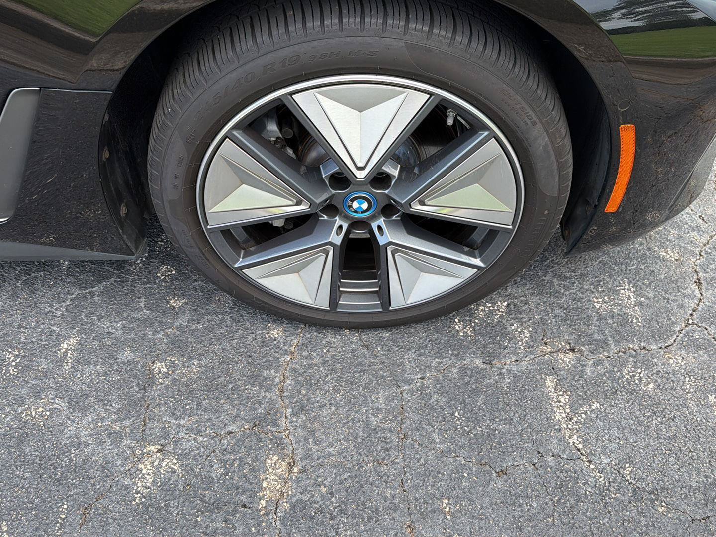 Certified 2023 BMW i4 eDrive35 w/ Parking Assistance Package RWD image 39