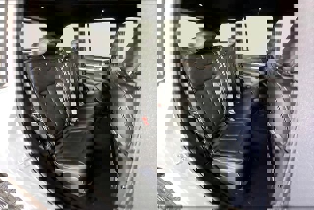 New 2025 Jeep Grand Cherokee Limited w/ Black Appearance Package image 11