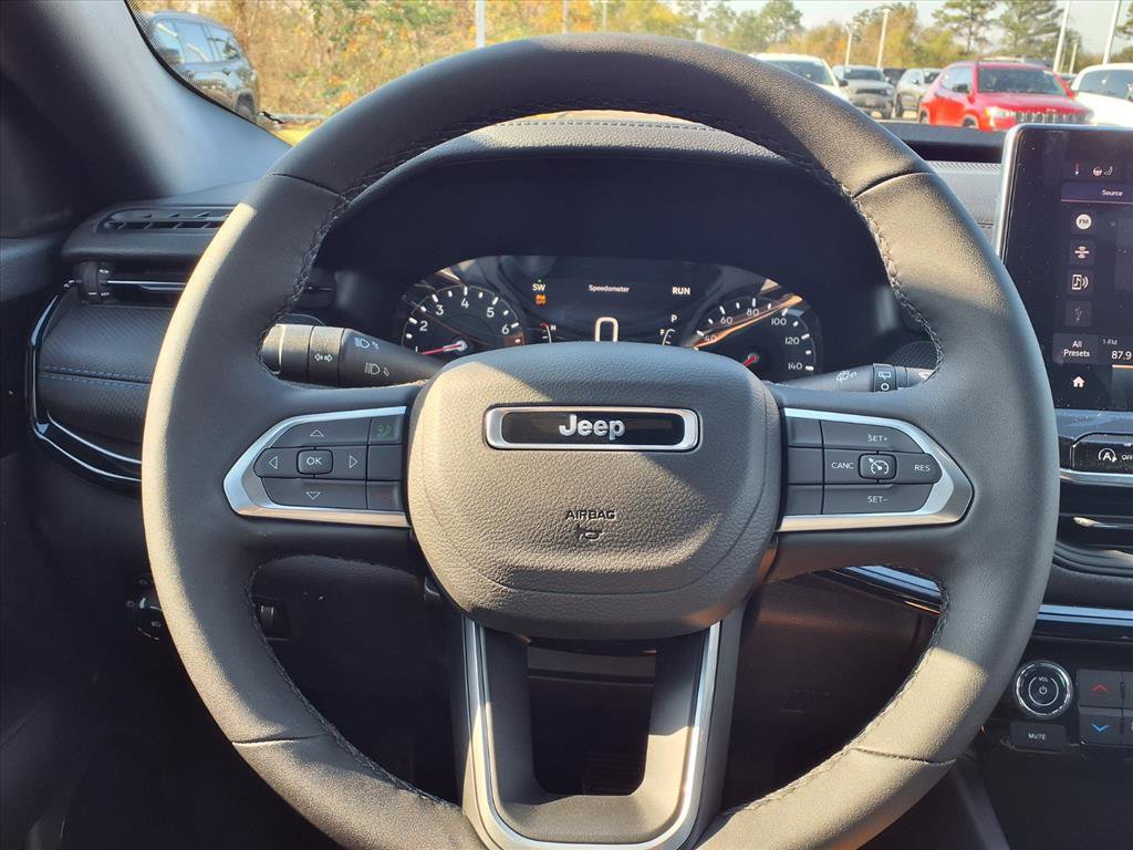 New 2026 Jeep Compass Altitude image 12