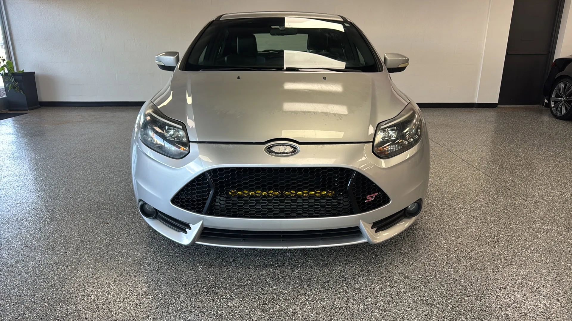 Used 2013 Ford Focus ST FWD image 2