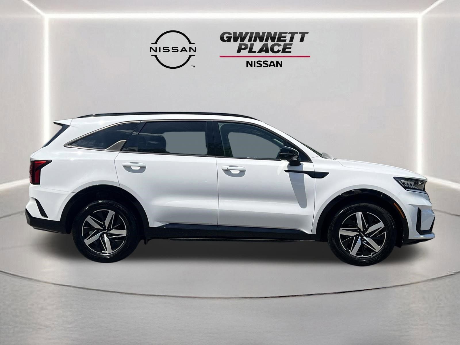 Used 2023 Kia Sorento S w/ Panoramic Sunroof Package FWD image 27