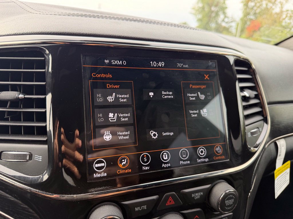 Used 2021 Jeep Grand Cherokee High Altitude AWD/4WD image 16