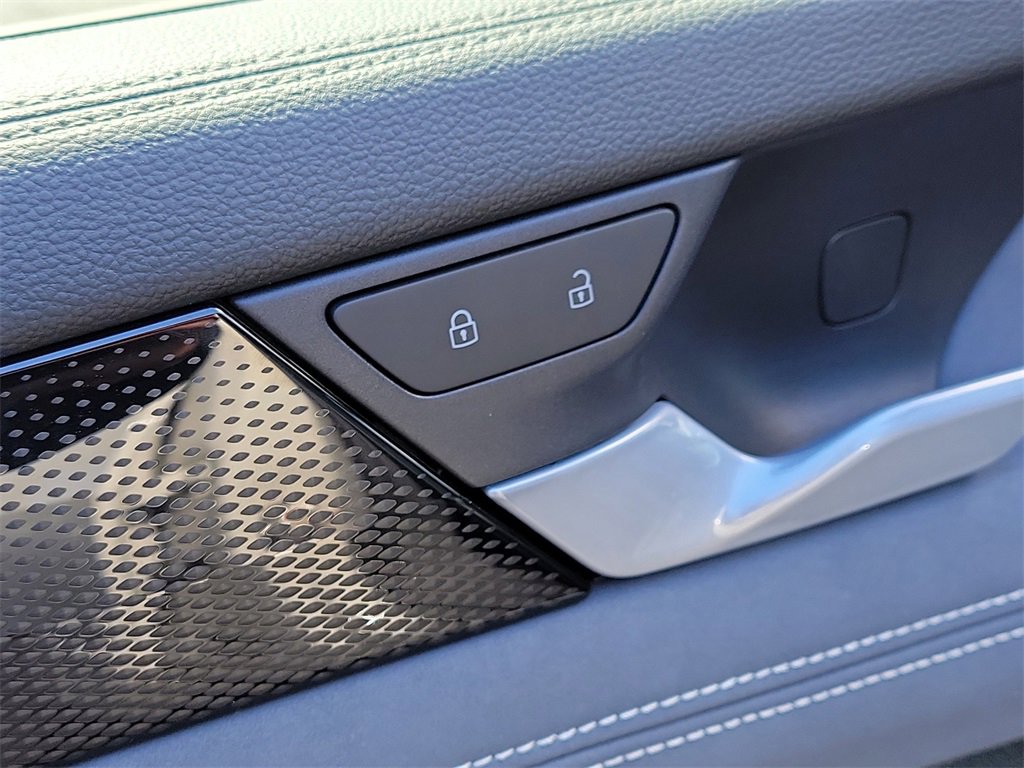 New 2026 Volkswagen Tiguan SE R-Line image 14