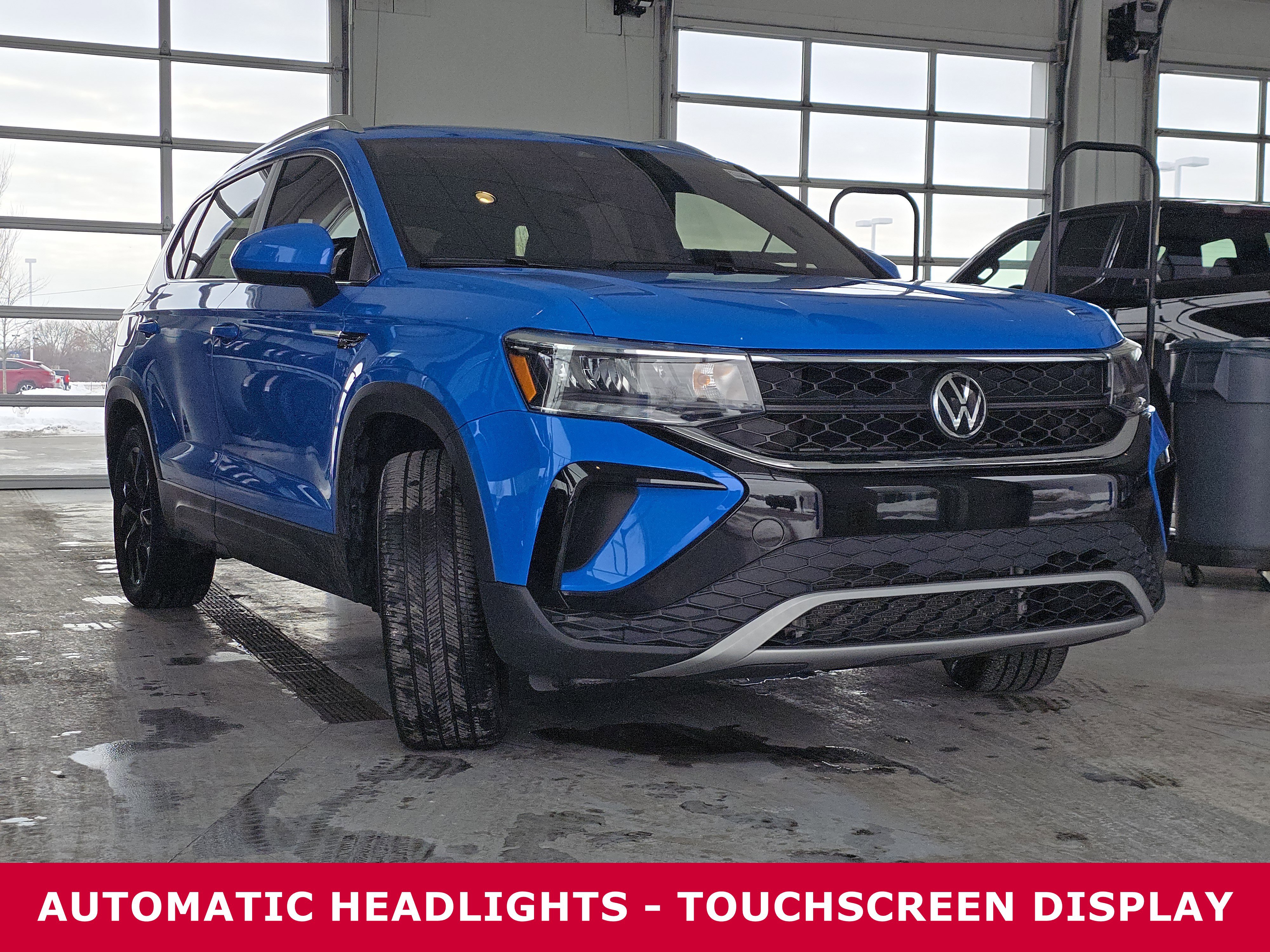 Used 2023 Volkswagen Taos SE image 3