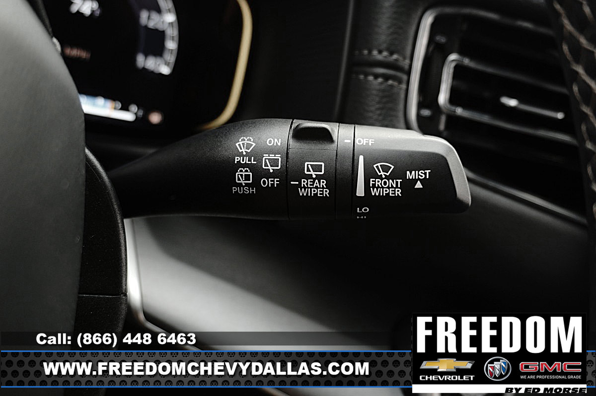 Used 2025 Jeep Wagoneer L Series II AWD/4WD image 26