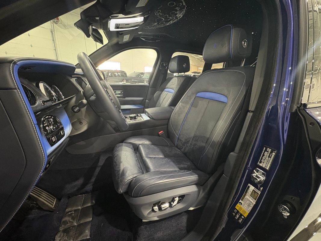 Used 2024 Rolls-Royce Cullinan Black Badge w/ Leather Finishing Pack image 9