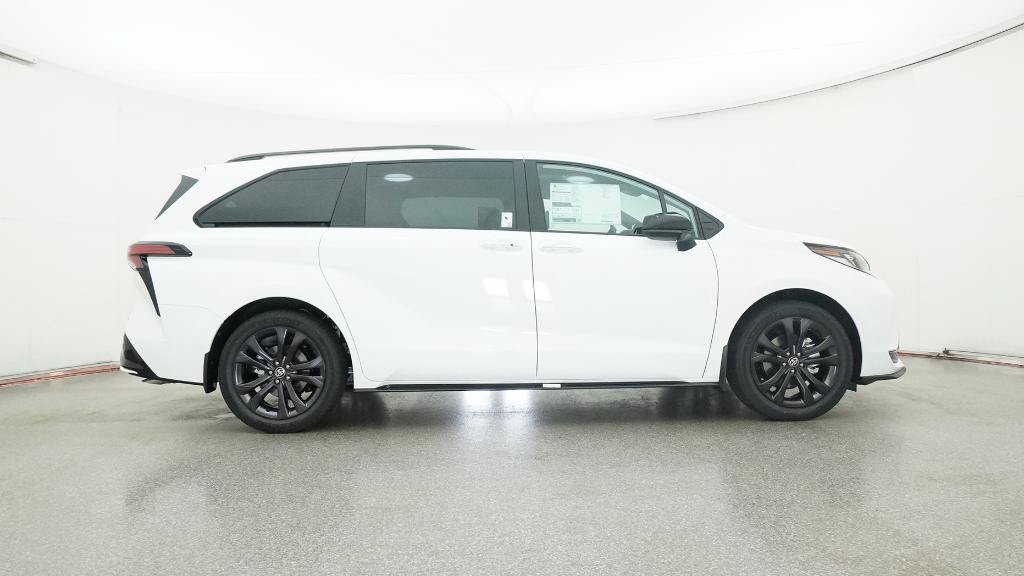 New 2025 Toyota Sienna XSE FWD image 30