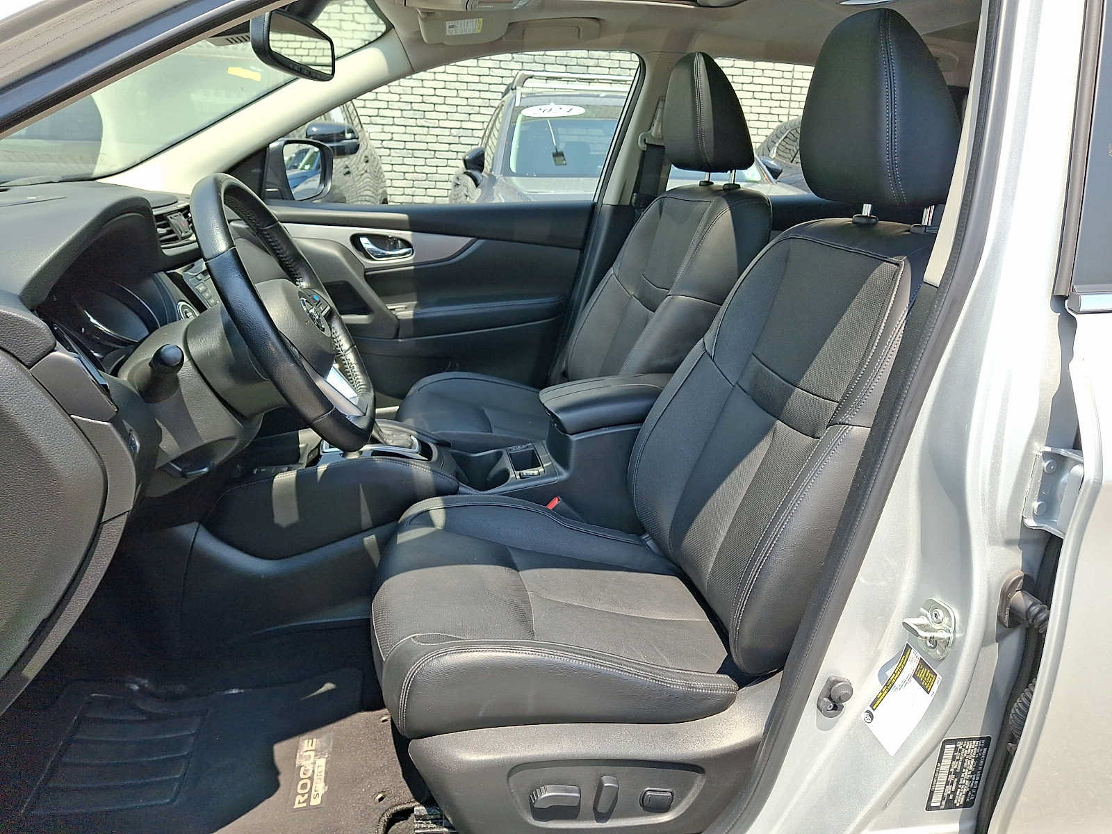 Used 2020 Nissan Rogue Sport SL w/ Premium Package AWD/4WD image 11