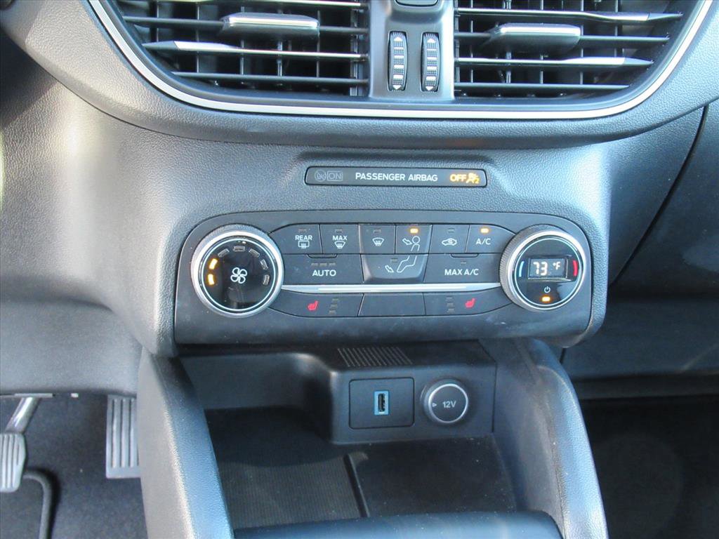 Used 2020 Ford Escape SE image 23