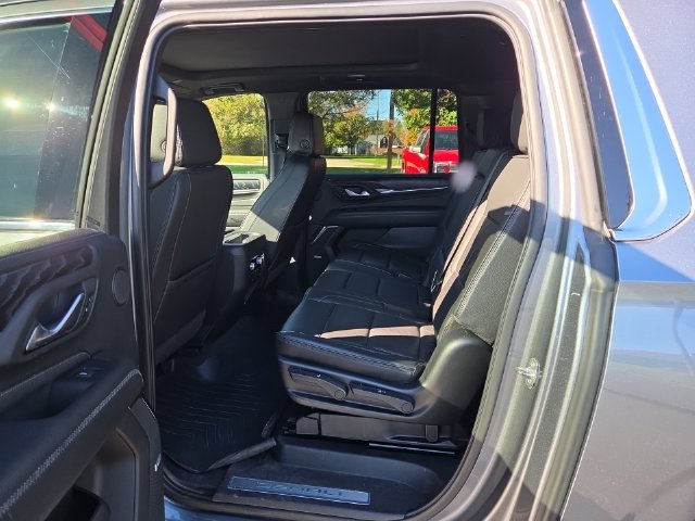 Used 2022 GMC Yukon XL Denali AWD/4WD image 20