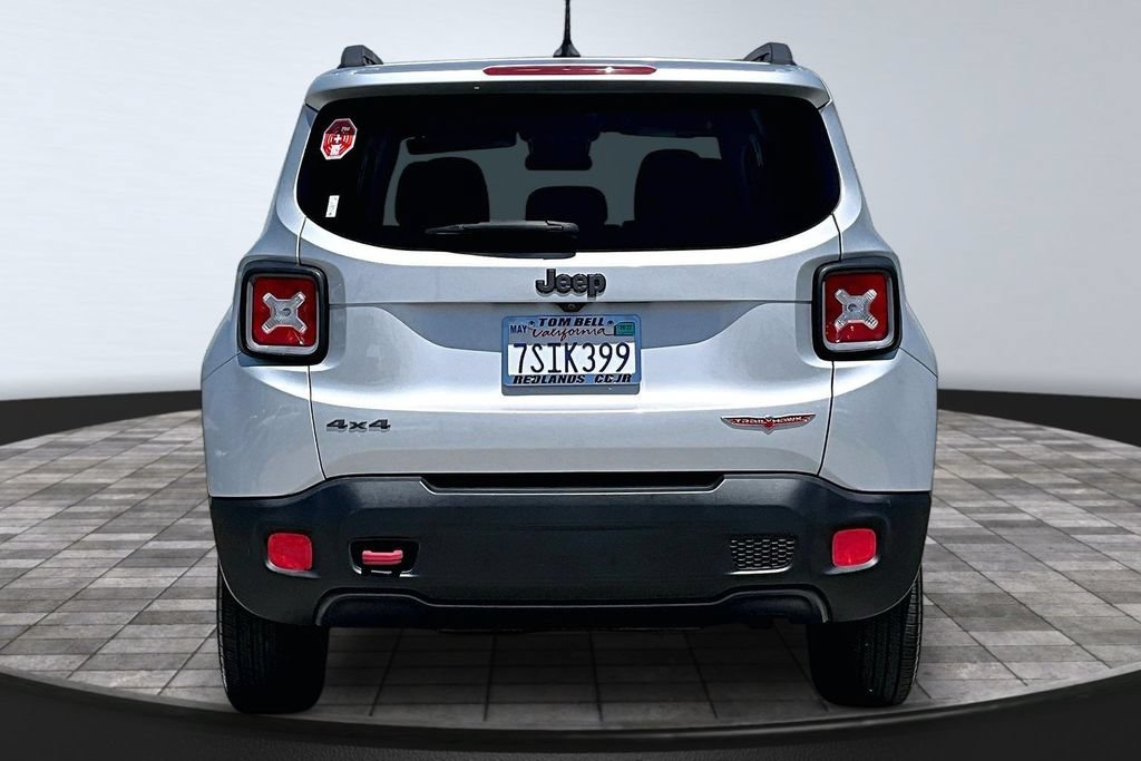 Certified 2016 Jeep Renegade Trailhawk AWD/4WD image 23