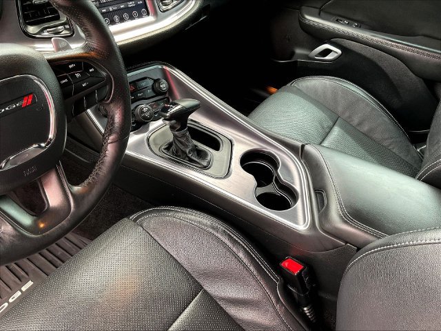 Used 2017 Dodge Challenger R/T Scat Pack RWD image 18