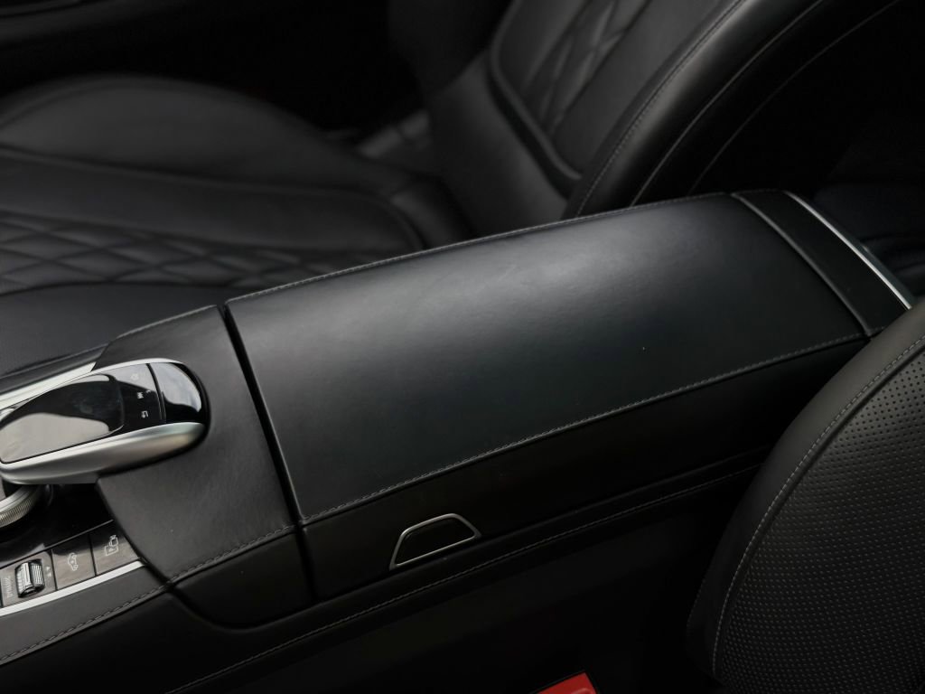 Used 2019 Mercedes-Benz S 560 S560 4MATIC image 24