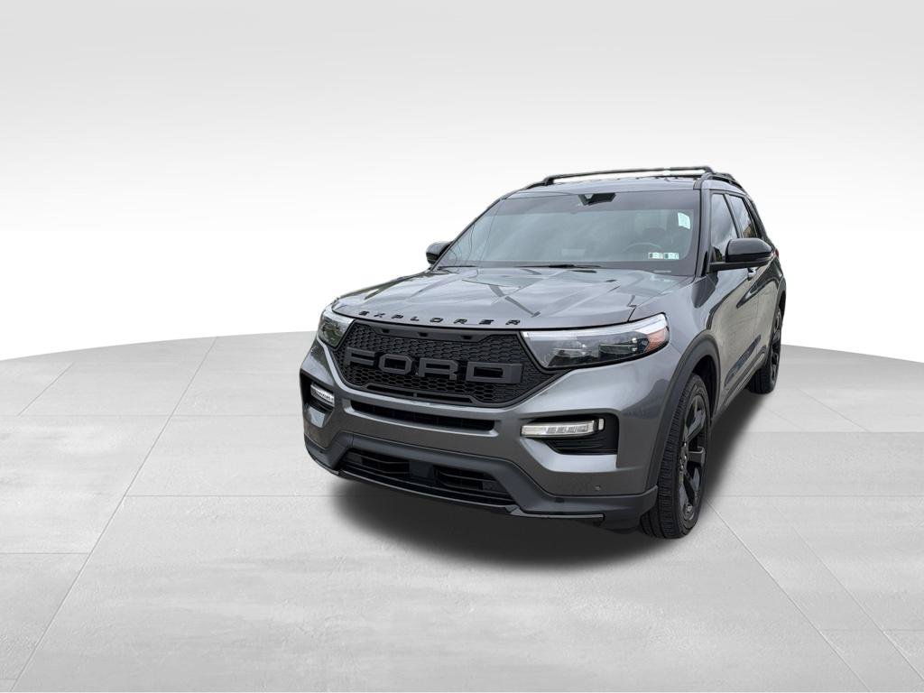 Used 2022 Ford Explorer ST w/ Equipment Group 401A AWD/4WD image 2