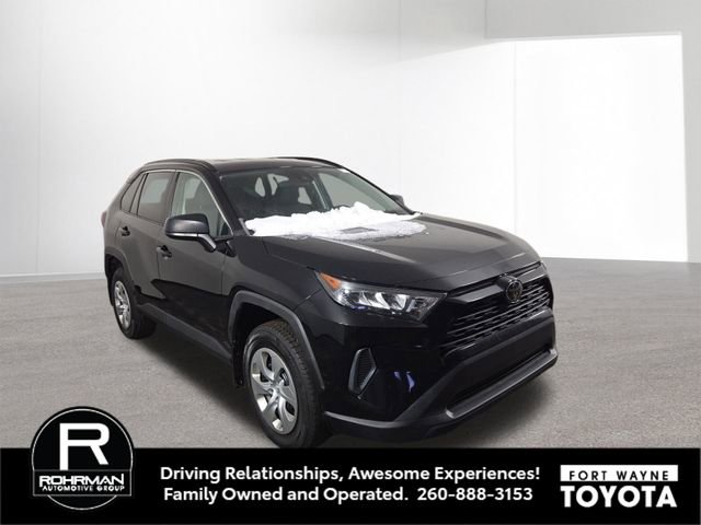 Used 2019 Toyota RAV4 LE w/ All Weather Liner Package image 4