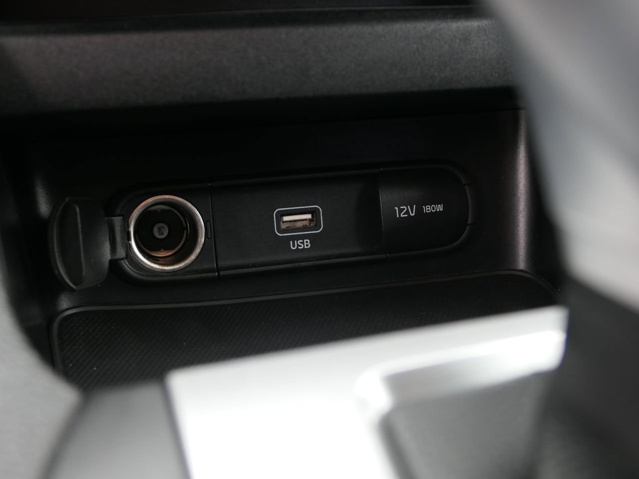 Used 2023 Kia Forte LXS image 25