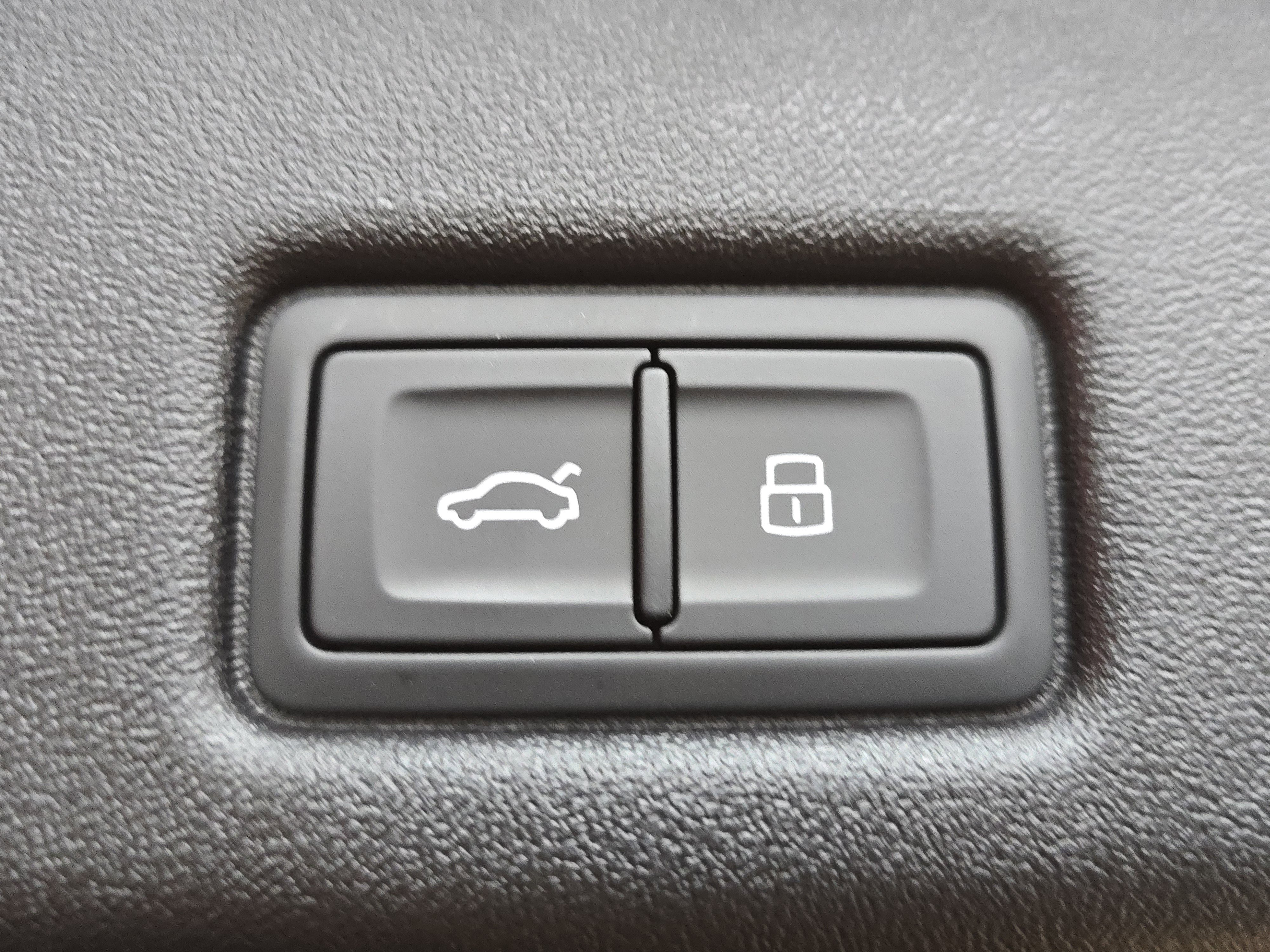 New 2025 Audi Q5 Premium Plus image 12