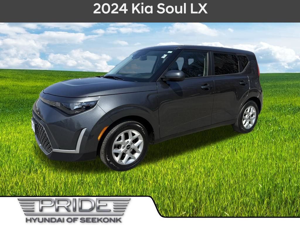 Used 2024 Kia Soul LX w/ Option Group 015 image 1