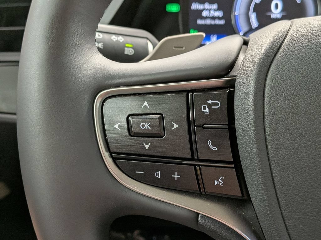 Used 2025 Lexus ES 300h w/ Premium Package FWD image 20