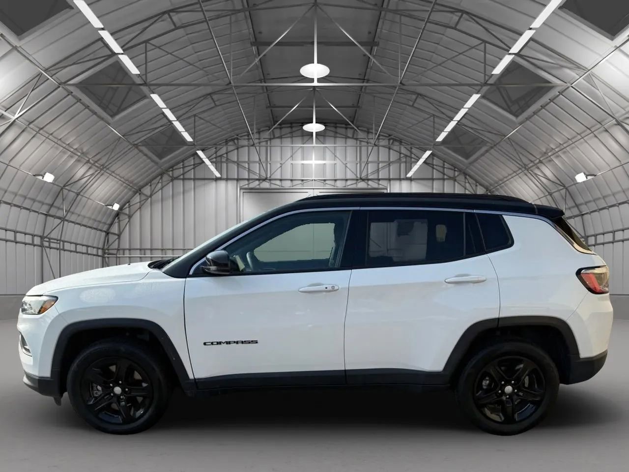 Used 2025 Jeep Compass Limited image 9