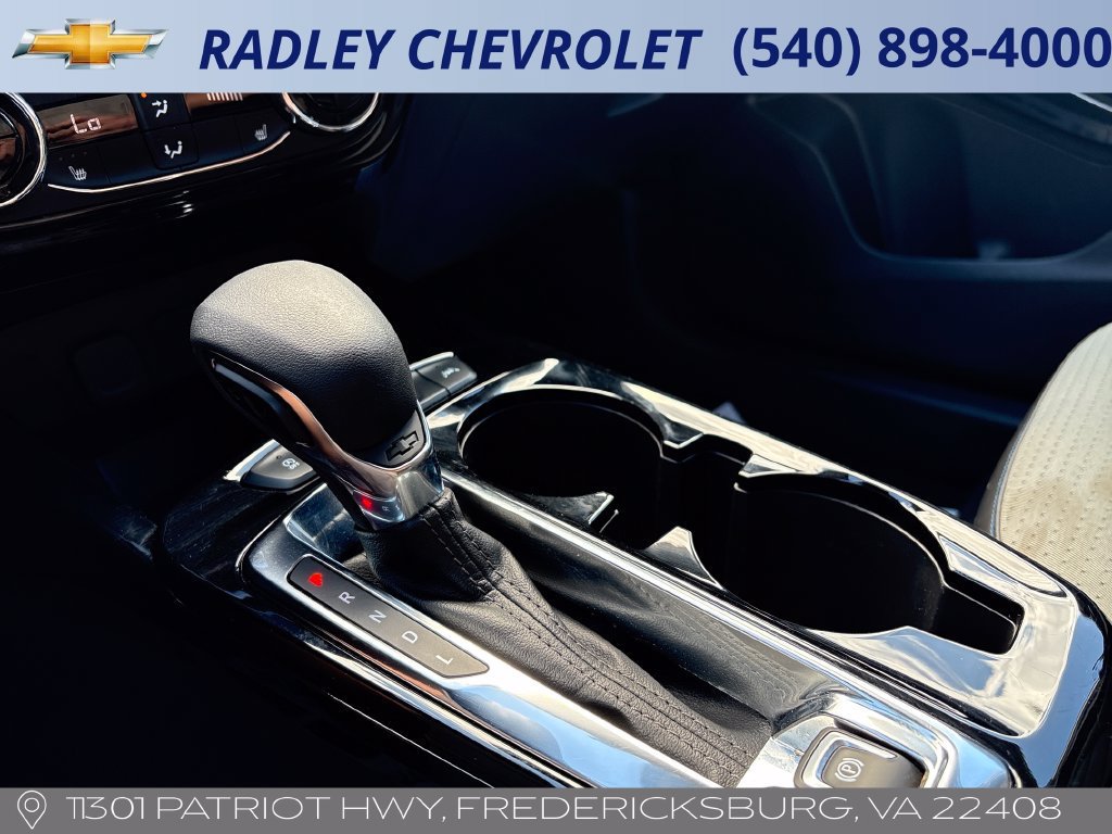 Used 2025 Chevrolet Trax LT w/ LT Convenience Package FWD image 12