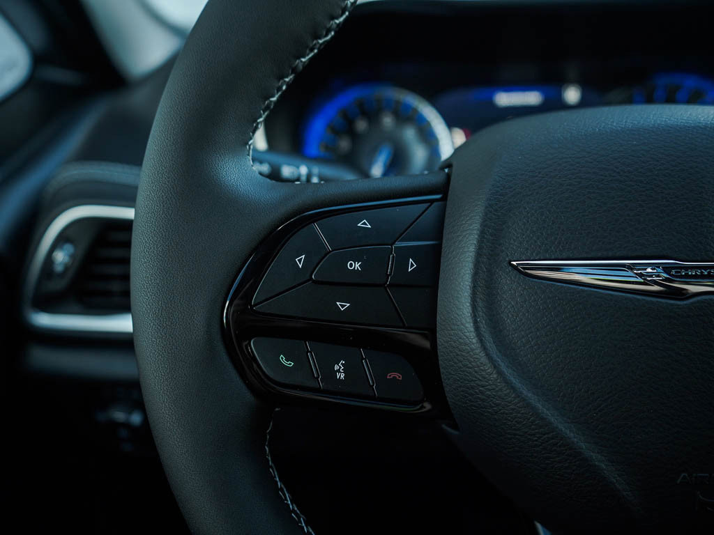 New 2026 Chrysler Pacifica Limited image 22