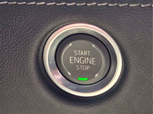 New 2026 Cadillac Escalade ESV Luxury w/ LPO, Radiant Package AWD/4WD image 30