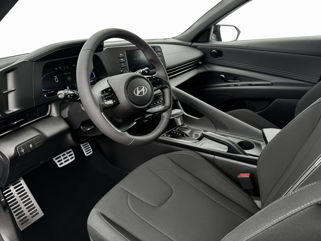 New 2025 Hyundai Elantra Sport FWD image 14