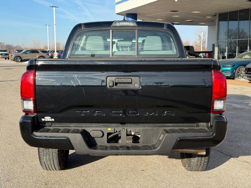 Used 2018 Toyota Tacoma SR5 image 4