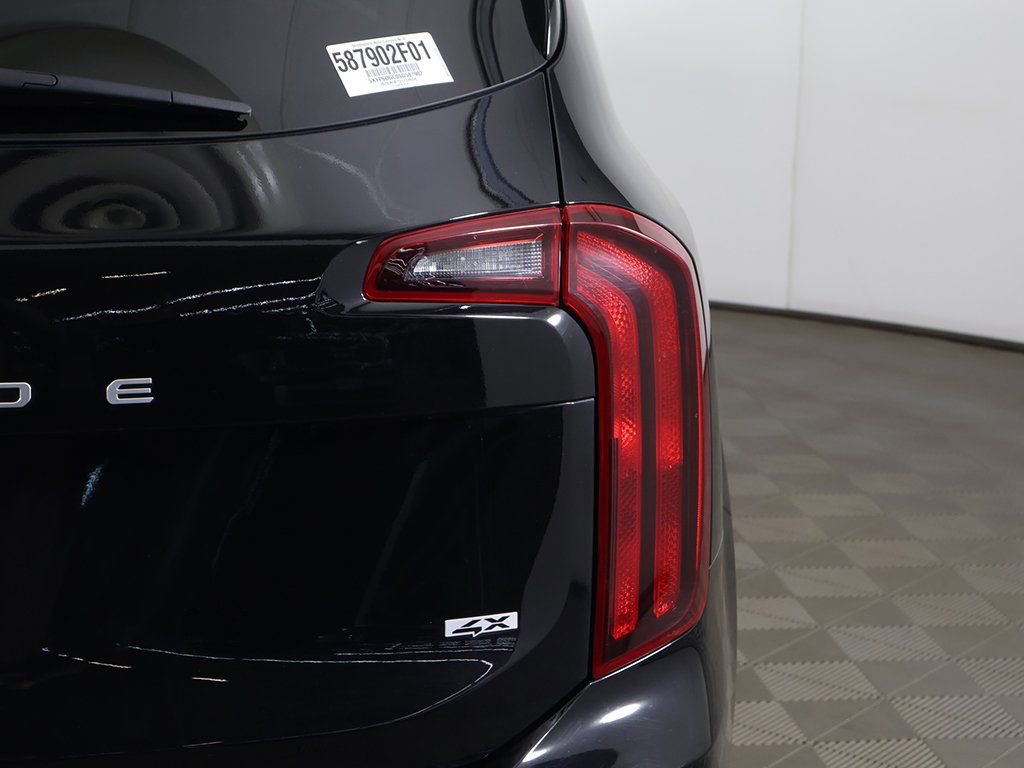 Used 2025 Kia Telluride S image 18