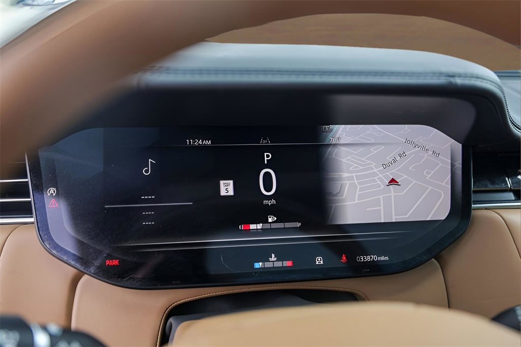 Used 2024 Land Rover Range Rover Long Wheelbase SE image 10