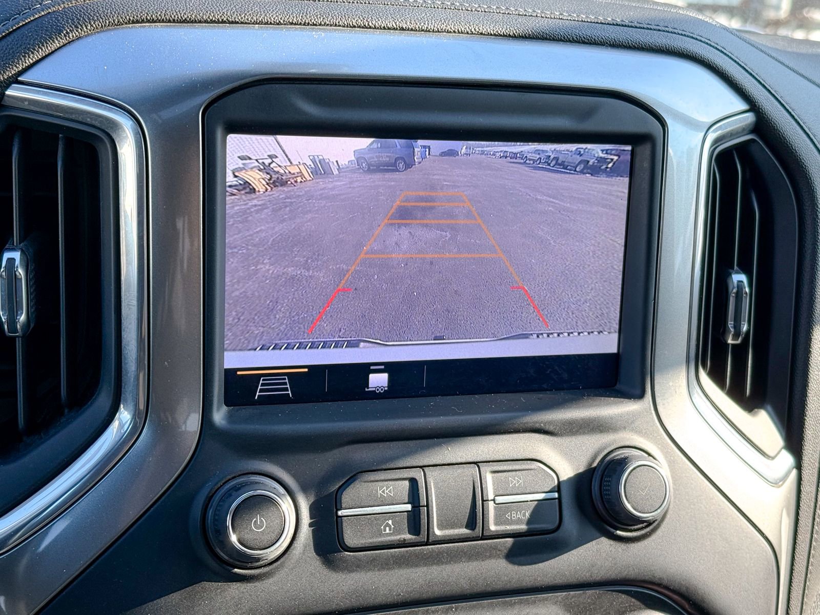 Used 2019 Chevrolet Silverado 1500 RST image 18