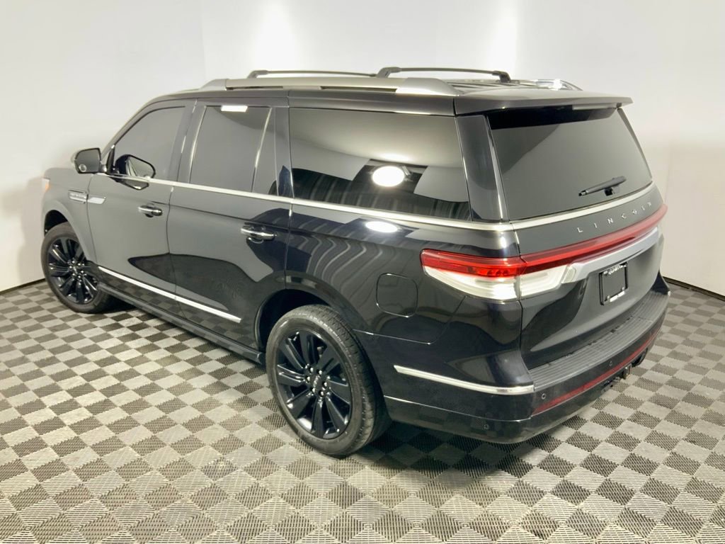 Used 2022 Lincoln Navigator Reserve image 15