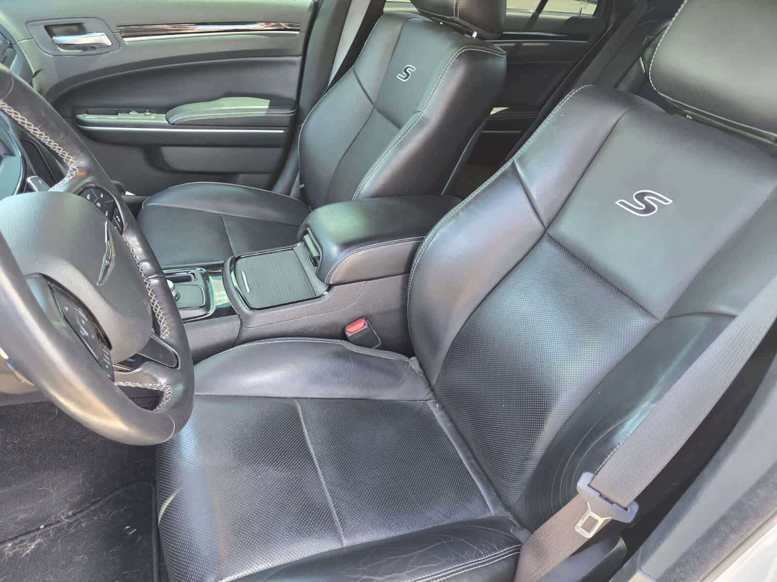 Used 2021 Chrysler 300 S w/ S Model Appearance Package RWD image 13