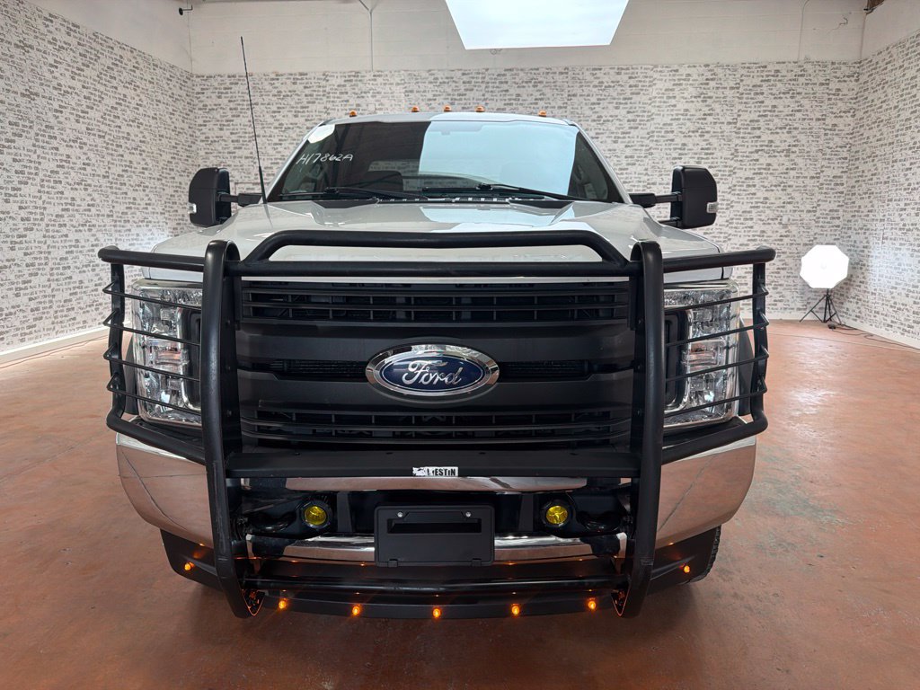 Used 2019 Ford F350 XL w/ XL Value Package AWD/4WD image 2