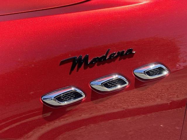 Used 2022 Maserati Levante Modena AWD/4WD image 29