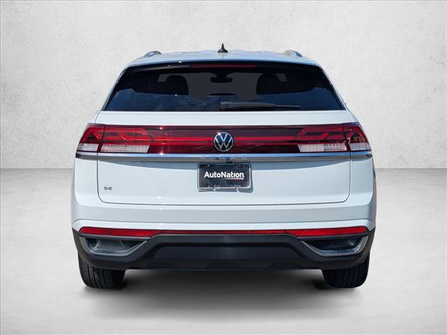 Used 2024 Volkswagen Atlas Cross Sport SE FWD image 7