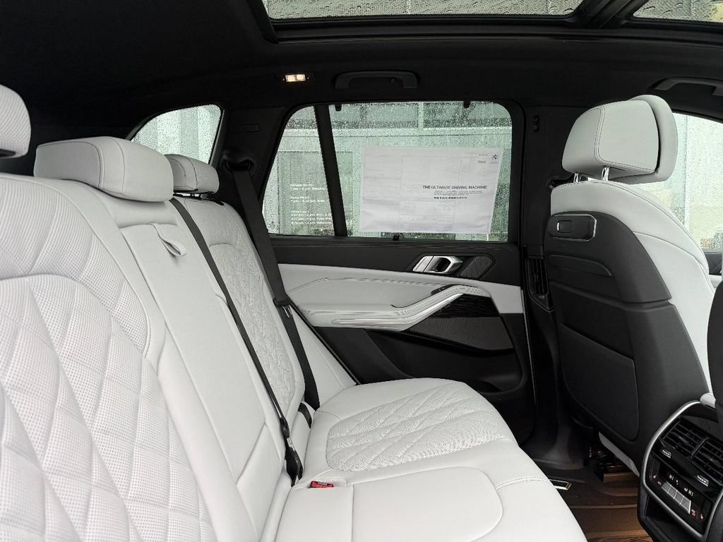 New 2026 BMW X5 xDrive40i w/ Executive Package AWD/4WD image 5