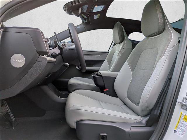 New 2026 Volvo EX30 Ultra w/ Protection Package image 4