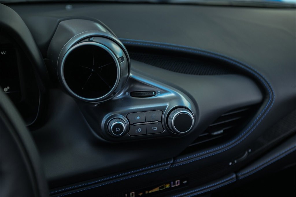 Certified 2021 Ferrari F8 Tributo image 29