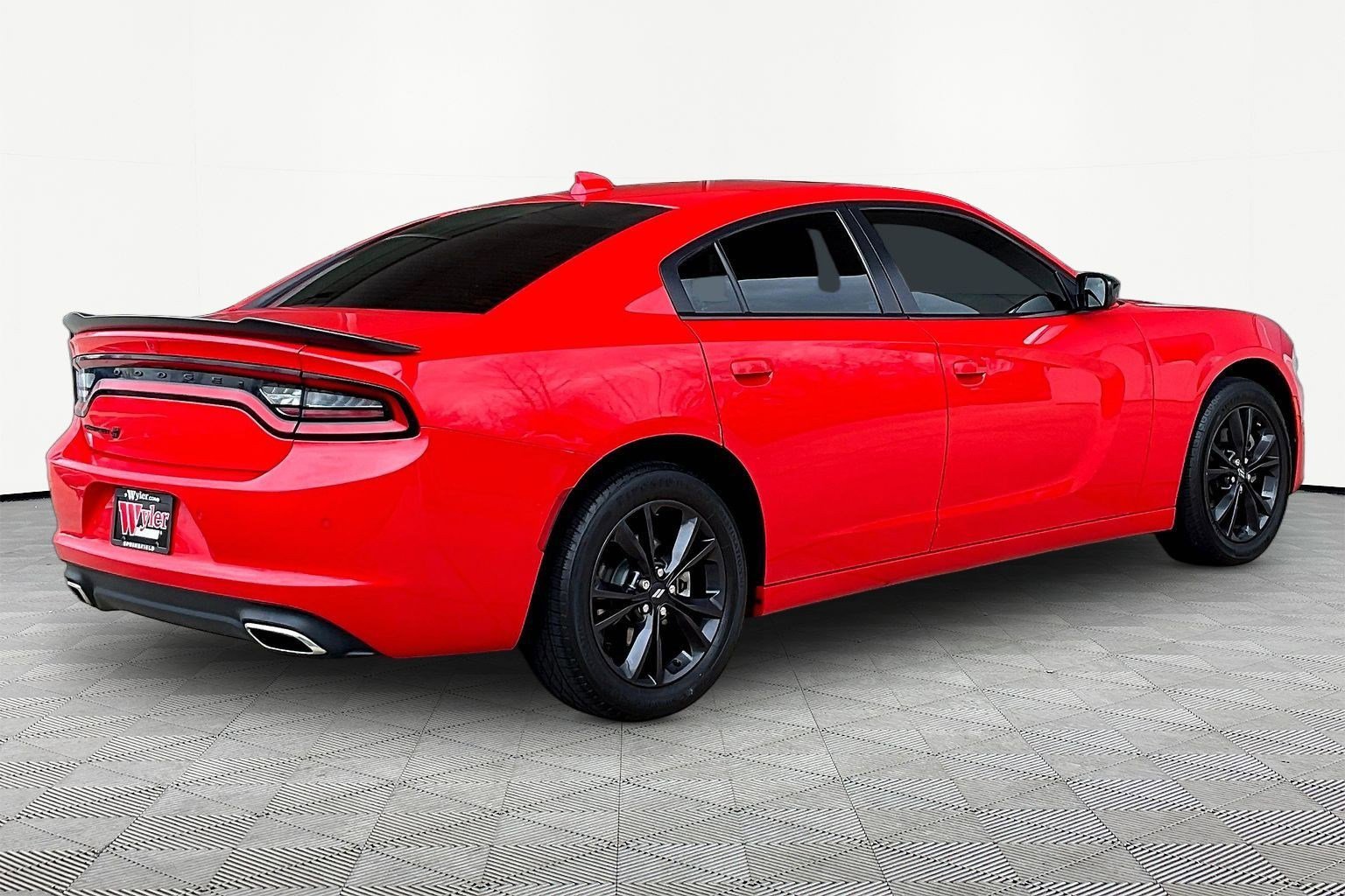 Used 2021 Dodge Charger SXT w/ Blacktop Package image 6