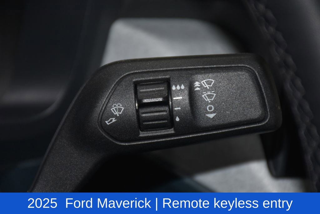 Used 2025 Ford Maverick XLT w/ XLT Luxury Package image 11