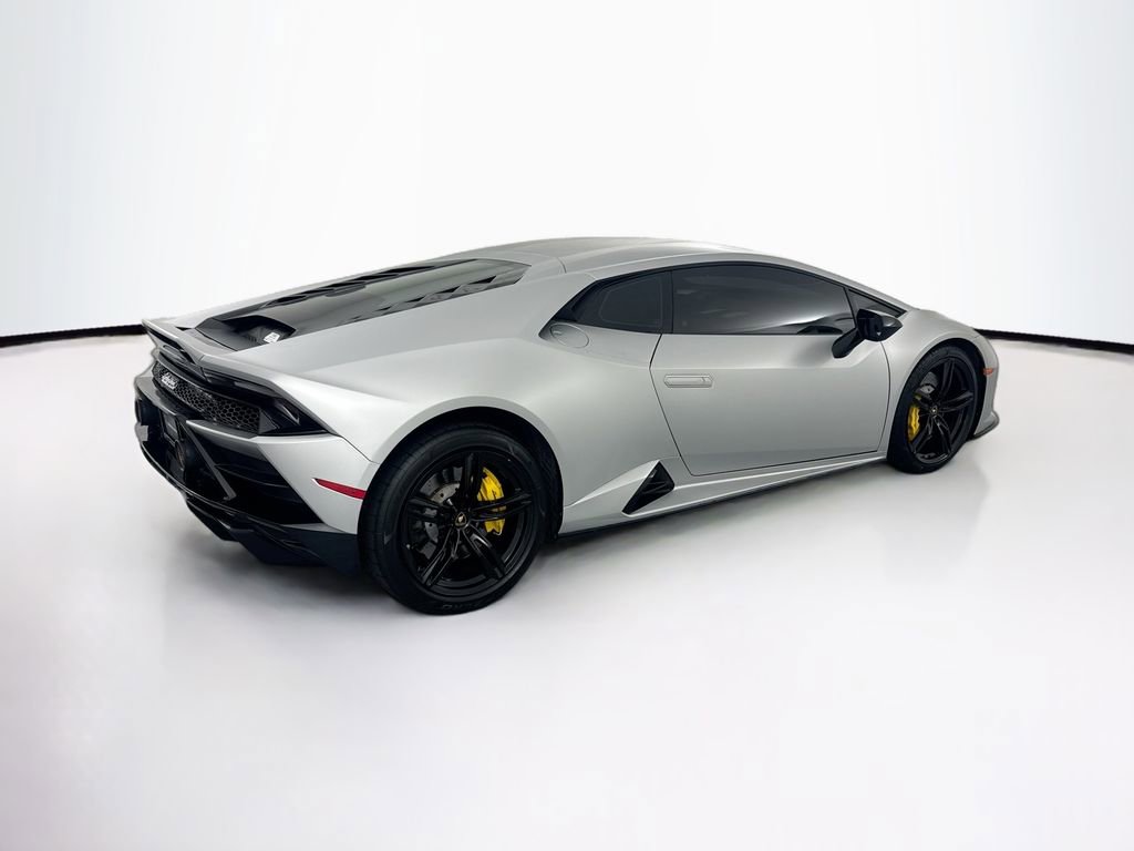 Used 2020 Lamborghini Huracan EVO image 5