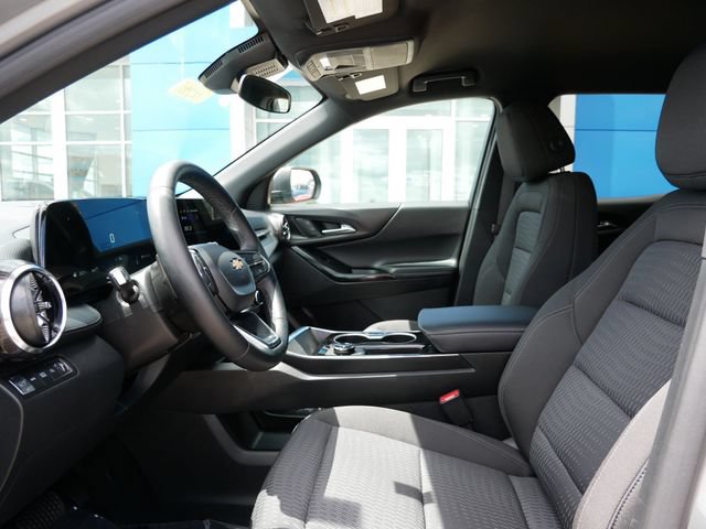 Used 2026 Chevrolet Equinox LT AWD/4WD image 7
