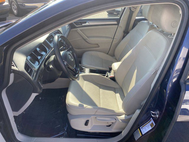 Used 2015 Volkswagen e-Golf SEL Premium image 19